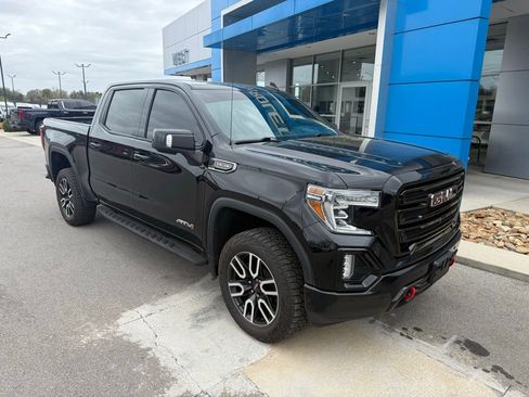 Used 2020 GMC Sierra 1500 AT4 w/ AT4 Premium Package image 1