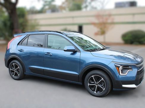 New 2026 Kia Niro EX FWD image 4