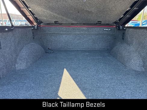 Used 2025 Ford F150 Lariat w/ Equipment Group 502A High image 19