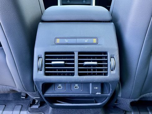 Certified 2025 Land Rover Discovery Sport Dynamic SE AWD/4WD image 26