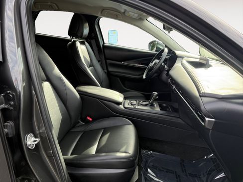 Used 2021 MAZDA CX-30 FWD 2.5 S w/ Select Package image 19