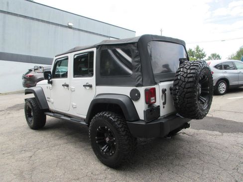 Used 2015 Jeep Wrangler Unlimited Sport w/ Quick Order Package 23S AWD/4WD image 7
