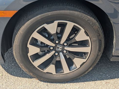 Used 2025 Honda Odyssey EX-L image 10