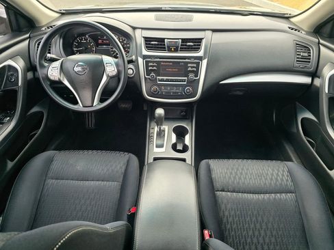 Used 2018 Nissan Altima 2.5 S w/ S Convenience Package FWD image 11