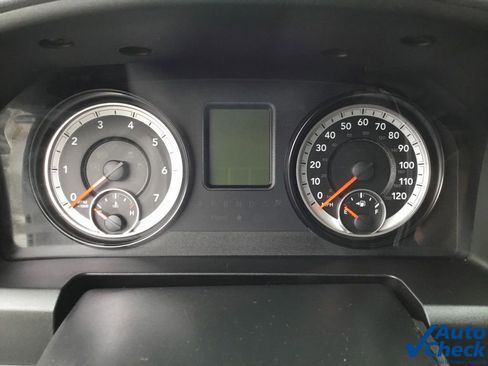 Used 2015 RAM 3500 Tradesman w/ Chrome Appearance Group image 52