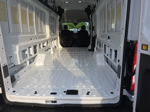 New 2026 Ford Transit 250 148 High Roof Extended RWD image 14