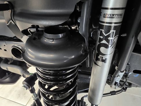 New 2025 Jeep Gladiator Rubicon w/ Convenience Group image 8