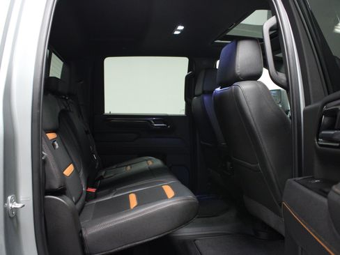 Used 2026 GMC Sierra 2500 AT4 AWD/4WD image 15