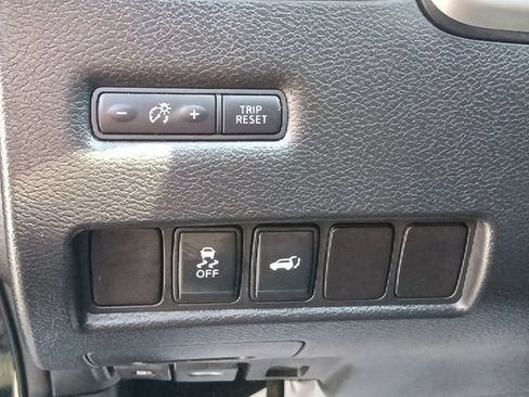 Used 2016 Nissan Murano SL FWD image 18