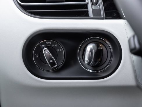 Certified 2026 Porsche Macan S AWD/4WD image 17