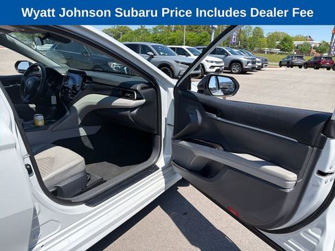 Used 2023 Toyota Camry SE FWD image 30