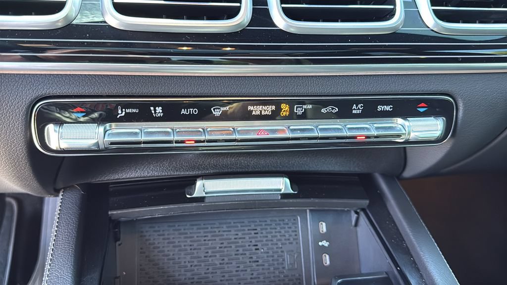 Certified 2025 Mercedes-Benz GLE 450 4MATIC image 40