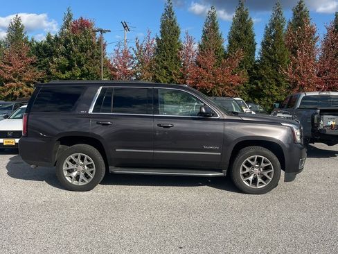 Used 2018 GMC Yukon SLT w/ HD Trailering Package image 3
