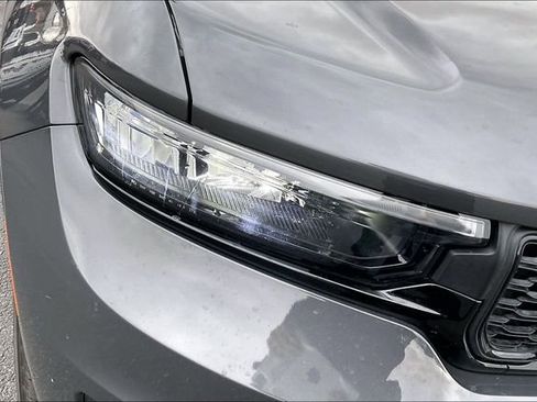 Used 2025 Jeep Grand Cherokee L Altitude image 32