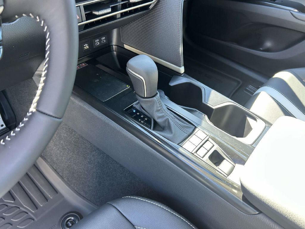 New 2026 Toyota Camry SE FWD image 19