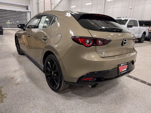 Used 2024 MAZDA MAZDA3 s image 32