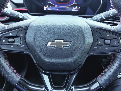 Used 2024 Chevrolet Trax RS w/ Driver Confidence Package image 6