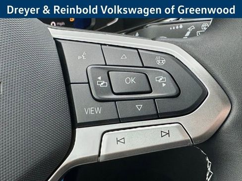 New 2026 Volkswagen Taos SEL image 15