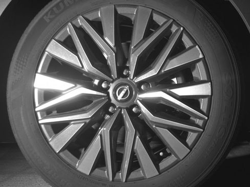 Used 2025 Nissan Altima 2.5 SV FWD image 16