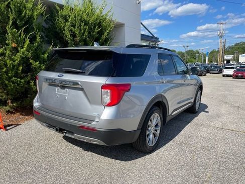 Certified 2020 Ford Explorer XLT w/ Equipment Group 202A AWD/4WD image 7
