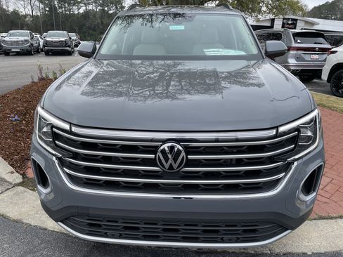New 2026 Volkswagen Atlas SE FWD image 2