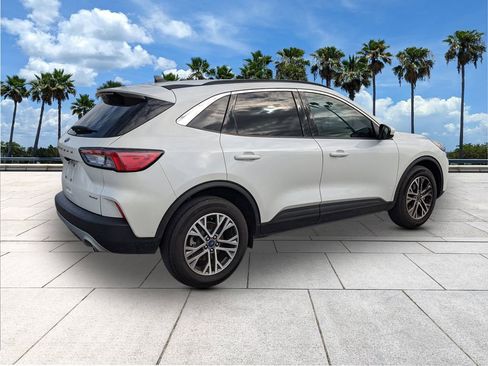 Certified 2022 Ford Escape SEL image 8