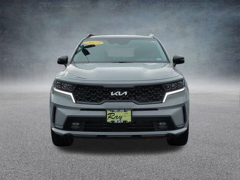 Used 2023 Kia Sorento SX image 4