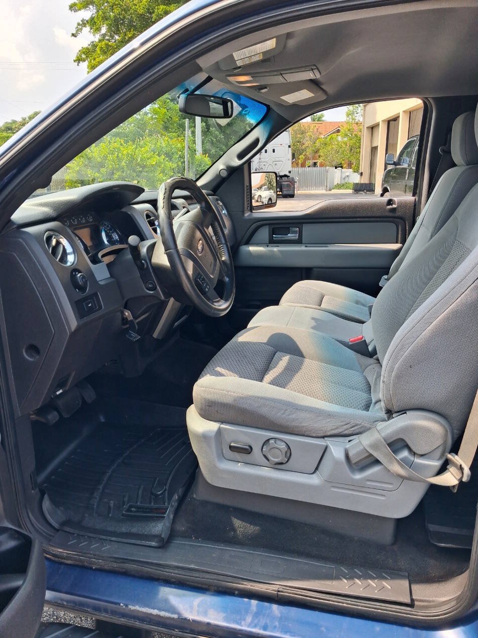 Used 2012 Ford F150 XLT w/ XLT Chrome Pkg RWD image 10