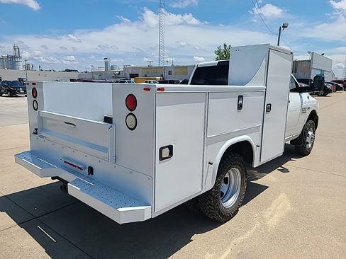 Used 2014 RAM 3500 Tradesman image 11