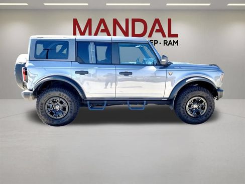 Used 2023 Ford Bronco Badlands AWD/4WD image 4
