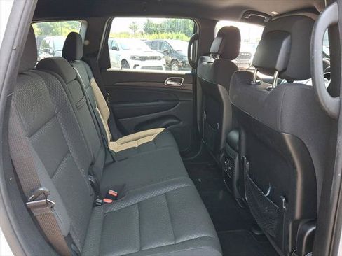 Certified 2021 Jeep Grand Cherokee Laredo AWD/4WD image 15