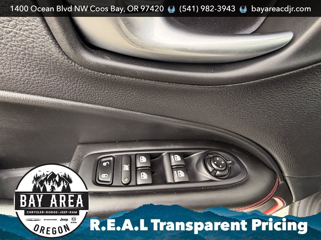 Used 2019 Jeep Compass Trailhawk AWD/4WD image 11