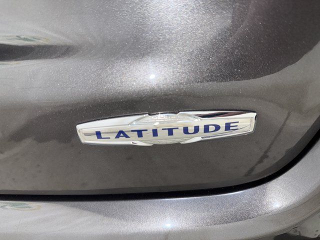 Used 2022 Jeep Compass Latitude AWD/4WD image 30