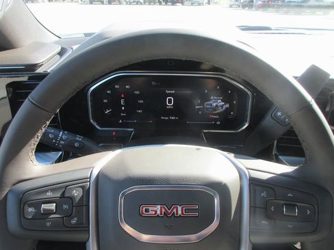 New 2026 GMC Sierra 2500 SLT w/ SLT Premium Package image 19