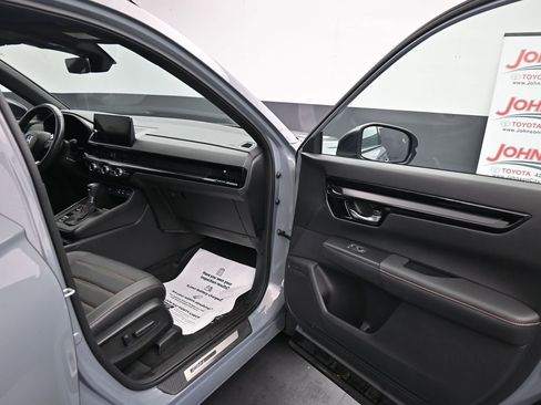Used 2023 Honda CR-V Sport Touring image 11