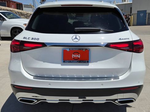 Used 2024 Mercedes-Benz GLC 300 4MATIC image 9