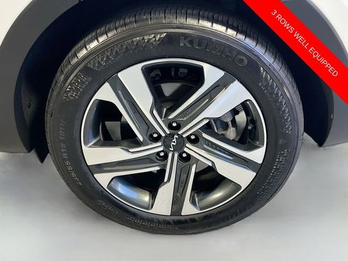 Certified 2023 Kia Sorento SX Prestige AWD/4WD image 35