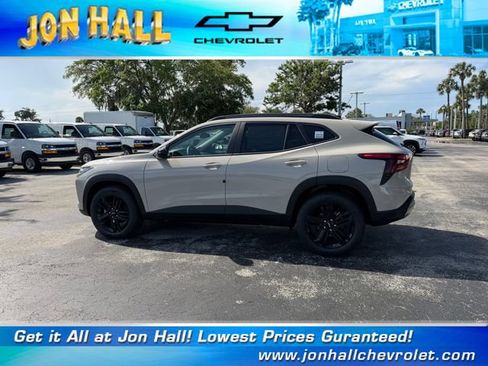 Used 2026 Chevrolet Trax ACTIV FWD image 5