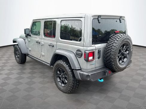 Used 2023 Jeep Wrangler Unlimited w/ Sun & Screen Package AWD/4WD image 8