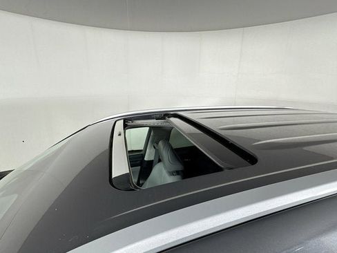 Used 2022 Toyota Highlander XLE image 21