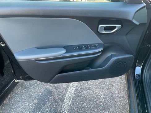 Used 2025 Kia K4 LXS image 20