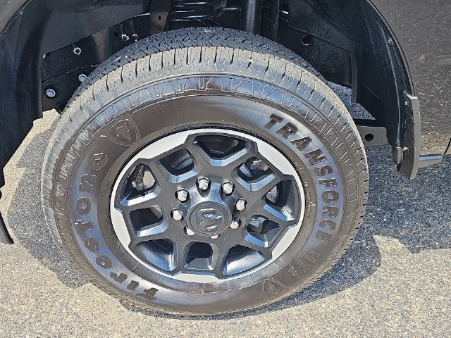 Used 2025 RAM 3500 Laramie AWD/4WD image 39