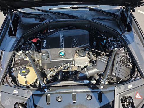 Used 2015 BMW 528i xDrive Sedan AWD/4WD image 31