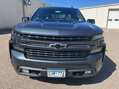 Used 2020 Chevrolet Silverado 1500 RST AWD/4WD image 3