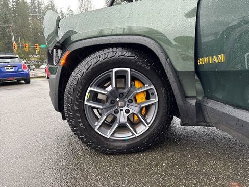 Used 2023 Rivian R1S Adventure image 25