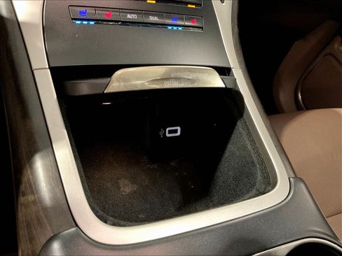 Used 2018 Lincoln MKX Reserve w/ Driver Assistance Package FWD image 16