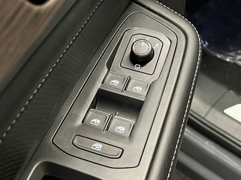 New 2026 Volkswagen Atlas SEL Premium R-Line AWD/4WD image 18