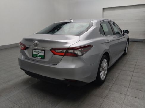 Used 2022 Toyota Camry LE FWD image 9