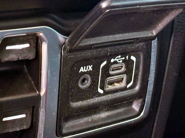 Used 2022 Jeep Gladiator Sport AWD/4WD image 29
