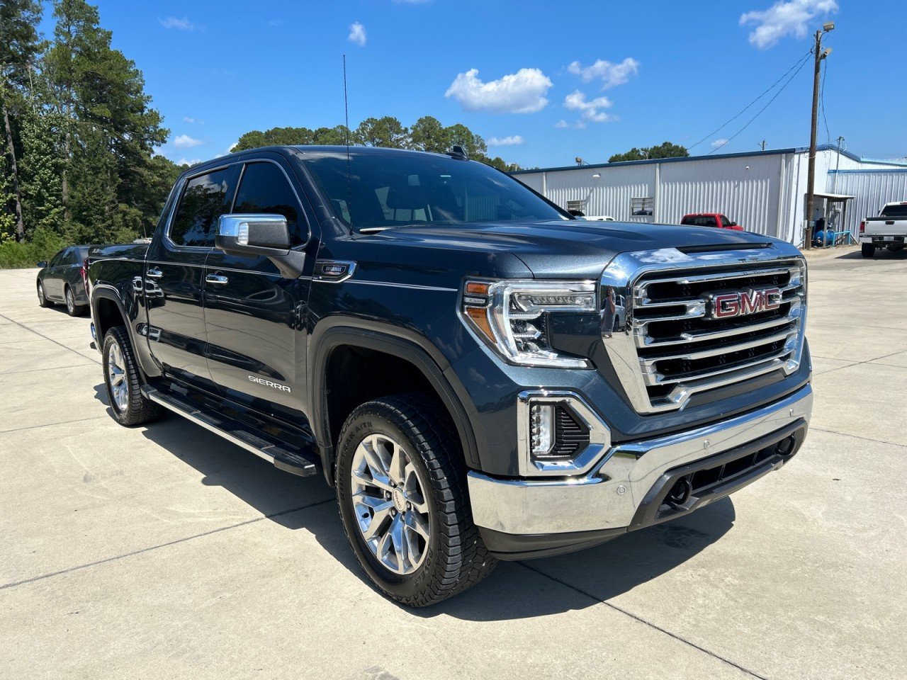 Used 2021 GMC Sierra 1500 SLT w/ SLT Premium Plus Package AWD/4WD image 2